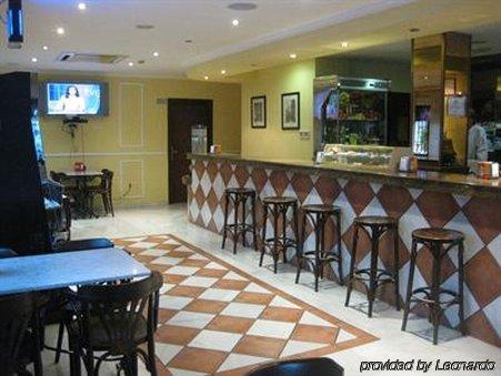 Hotel Calderon Cenes De La Vega Bagian luar foto