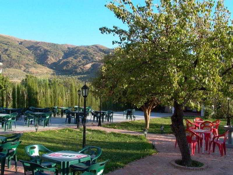 Hotel Calderon Cenes De La Vega Restoran foto
